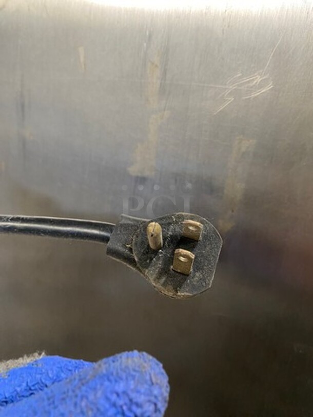 Victory Commercial Single Door Refrigerated Dough Retarder! Can Fit Roll In Rack! All Stainless Steel! On Legs! RACK NOT INCLUDED! Model: RS1DS7EW SN: B0381930 115V 60HZ 1 Phase - Image 9 of 9