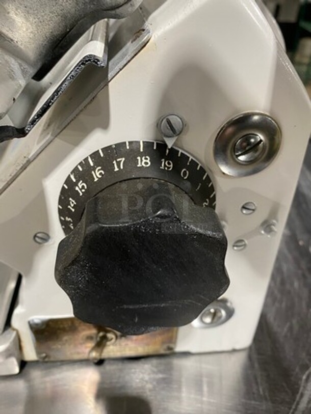 Globe Commercial Countertop Deli/ Meat Slicer! All Stainless Steel! Model: 150 SN: 200680 - Image 7 of 9