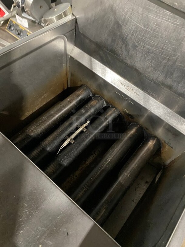 WOW! Vulcan Commercial5 Burner Natural Gas Powered Deep Fat Fryer! All Stainless Steel! On Legs! Working When Removed! - Image 6 of 9