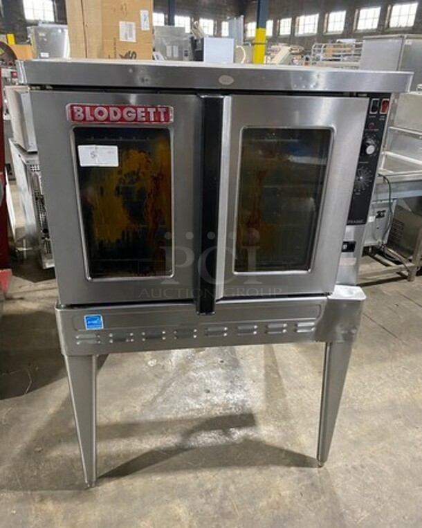  Blodgett Commercial Natural Gas Powered Convection Oven! With View Through Doors! Metal Oven Racks!  On Legs! - Image 1 of 7
