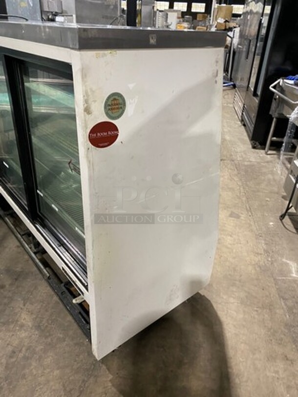 True Commercial Refrigerated Deli Display Case Merchandiser! With Slanted Front Glass! With Sliding Rear Access Glass Doors! Model: TSID723 SN: 4377737 115V 60HZ 1 Phase - Image 4 of 7