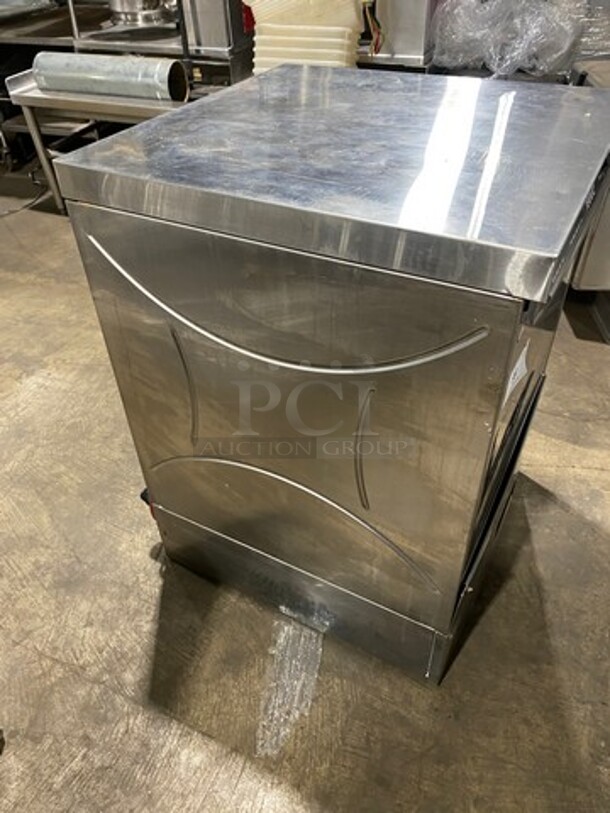 CMA Commercial Undercounter Dishwasher! All Stainless Steel! Model: CMA180UC 208V 60HZ 1 Phase - Image 3 of 8