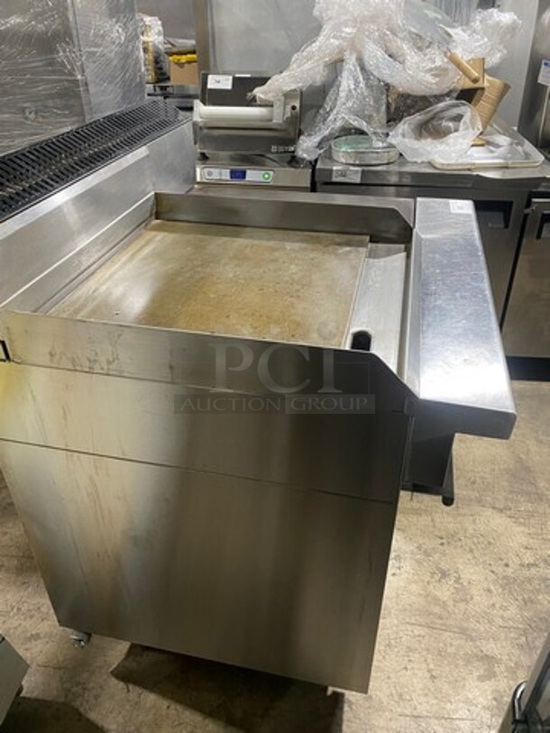 NICE! Garland Commercial Electric Powered Flat Griddle With Right Side Hot Plate! Griddle Has Side Splashes! With Back Splash! With Oven Underneath! All Stainless Steel! On Legs! WORKING WHEN REMOVED! Model: S6861R24L SN: 0009RE087R 208V 60HZ 3 Phase - Image 4 of 12