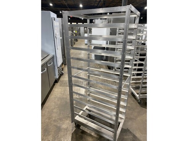 Metro Commercial Pan Transport Rack! On Casters! - Image 4 of 6