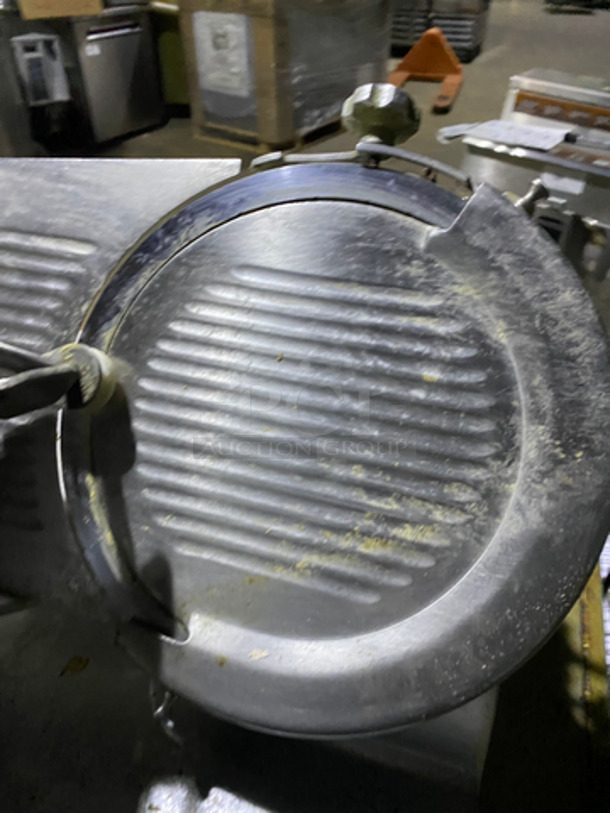 Fleetwood Commercial Countertop Deli/Meat Slicer! All Stainless Steel! Model: 4425 SN: 412D9420023 115V 60HZ 1 Phase - Image 6 of 8