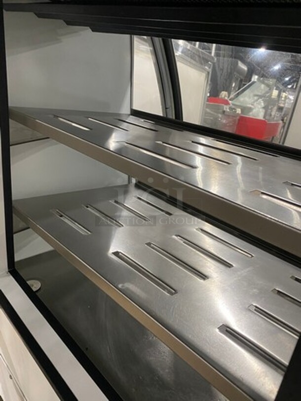 Torrey Commercial Refrigerated Deli/Bakery Display Case Merchandiser! With Curved Front Glass! With Rear Access Door! Model TEM100ULH Serial B12000280! 127V! - Image 5 of 8