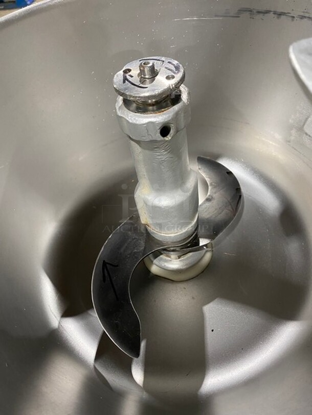 Hobart Commercial Heavy Duty VCM Vertical Cutter/Mixer/Mincer! All Stainless Steel! Model: VCM40 240V 60HZ 3 Phase
 - Image 5 of 9