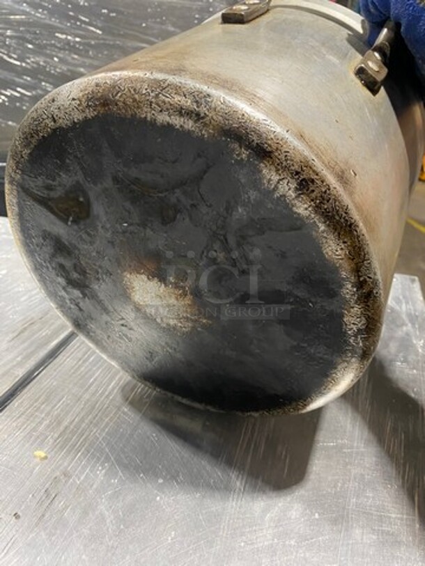 Metal Stock Pot! With Side Handles! - Image 5 of 6