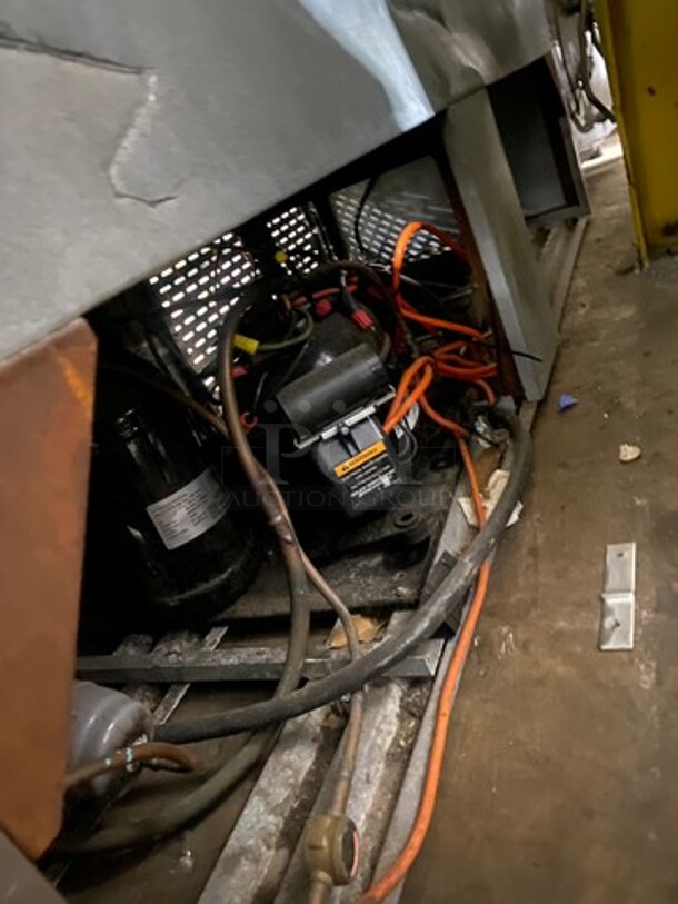 Custom Cool Commercial Refrigerated Open Grab-N-Go Display Case! With Shelves! All Stainless Steel! Model: GC72SC SN: H1400002 208V 60HZ 1 Phase - Image 7 of 7