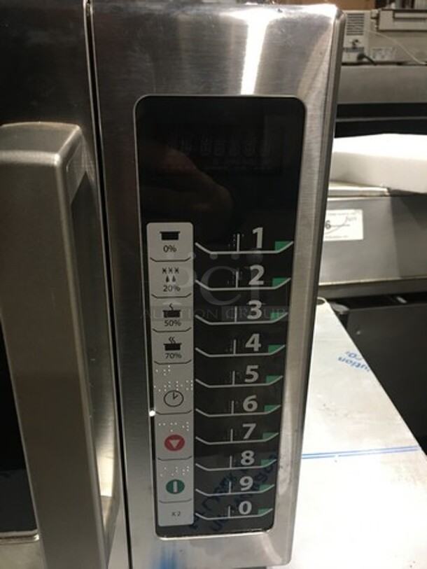 WOW! NEW! IN THE BOX! LATE MODEL! 2021 Amana Commercial Countertop Microwave Oven! All Stainless Steel! Model: RCS10TS SN: 2108145235 120V - Image 6 of 9