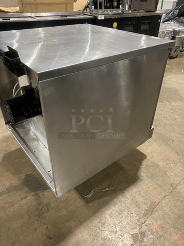 Garland Master 200 SERIES Commercial Electric Powered Convection Oven! With View Through Doors! Metal Oven Racks! All Stainless Steel! - Image 4 of 8