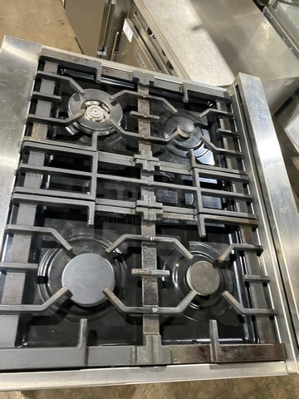 AWESOME! ZLINE Gas Powered 4 Burner Stove! With Oven Underneath! Stainless Steel! On Legs! MODEL RG30
Serial 20071176060  - Image 5 of 11