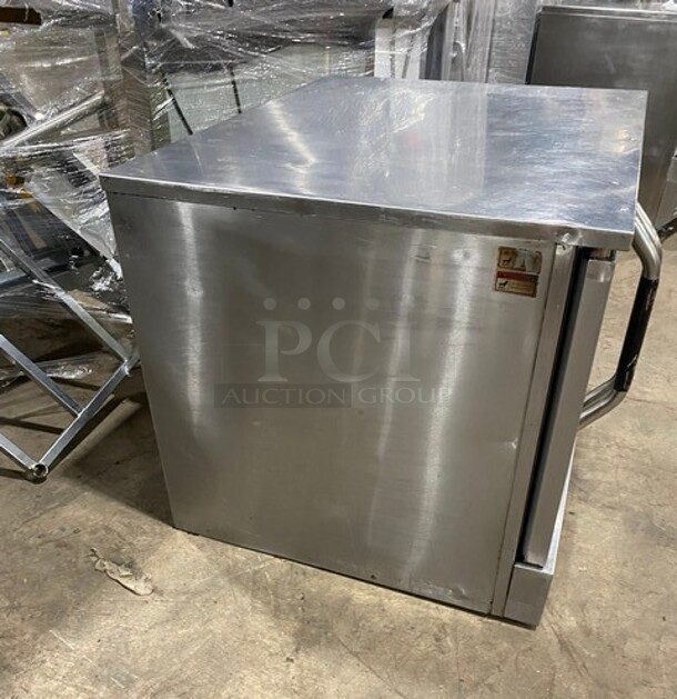 Sierra Stainless Steel Commercial Gas-Powered Full-Size Convection Oven w/ View Through Doors, Metal Oven Racks and Thermostatic Controls! - Image 3 of 8