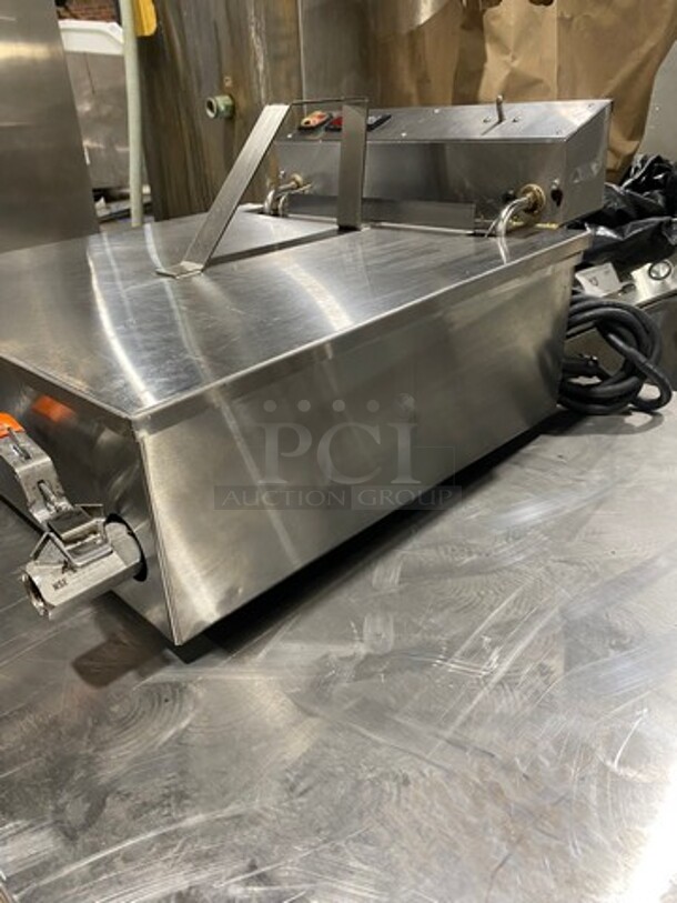 Commercial Countertop Deep Fat Fryer! All Stainless Steel! - Image 2 of 9
