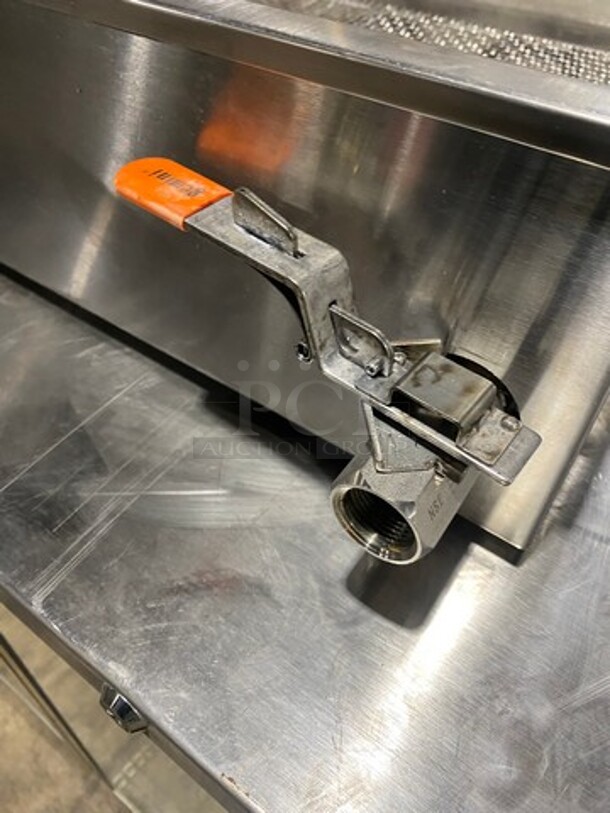 Commercial Countertop Deep Fat Fryer! All Stainless Steel! - Image 8 of 9