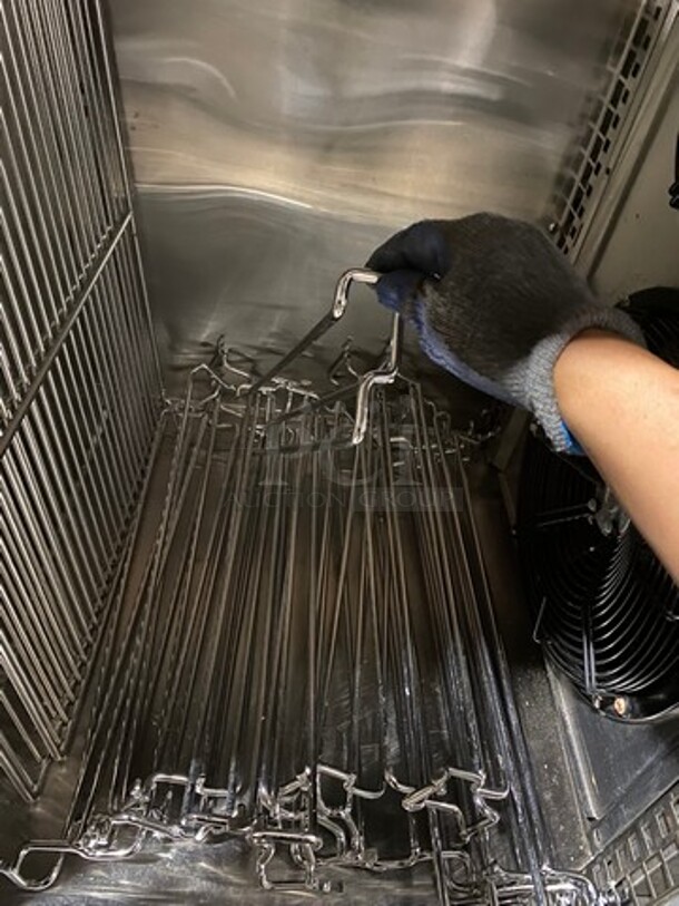 Alto Shaam Commercial Single Door Blast Chiller/ Shock Freezer! All Stainless Steel! On Casters! Model: QC240 SN: W32562511 115/208/230V 60HZ  1 Phase - Image 11 of 12