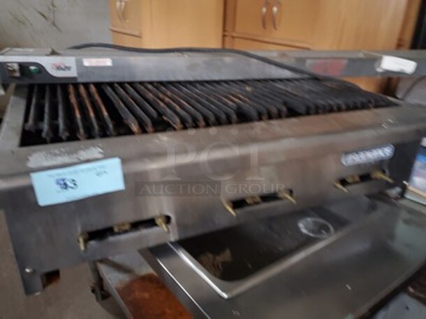 Radiance Countertop Charbroiler(missing knobs) - Image 3 of 5