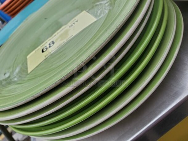 Round Porcelain Dinner Plate. - Image 3 of 3