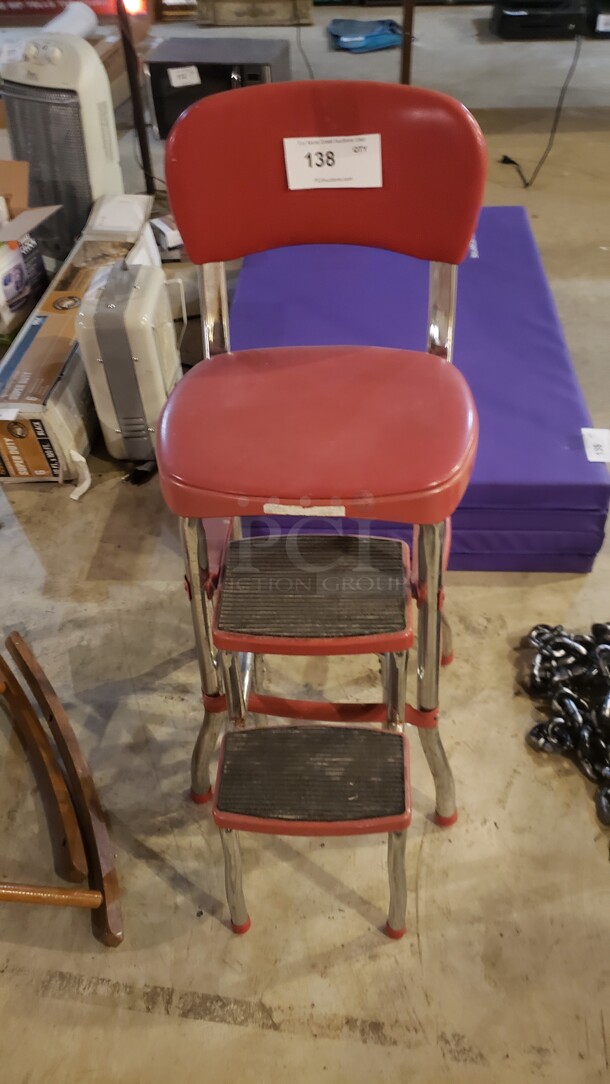 Stool (Location 1) - Image 1 of 1