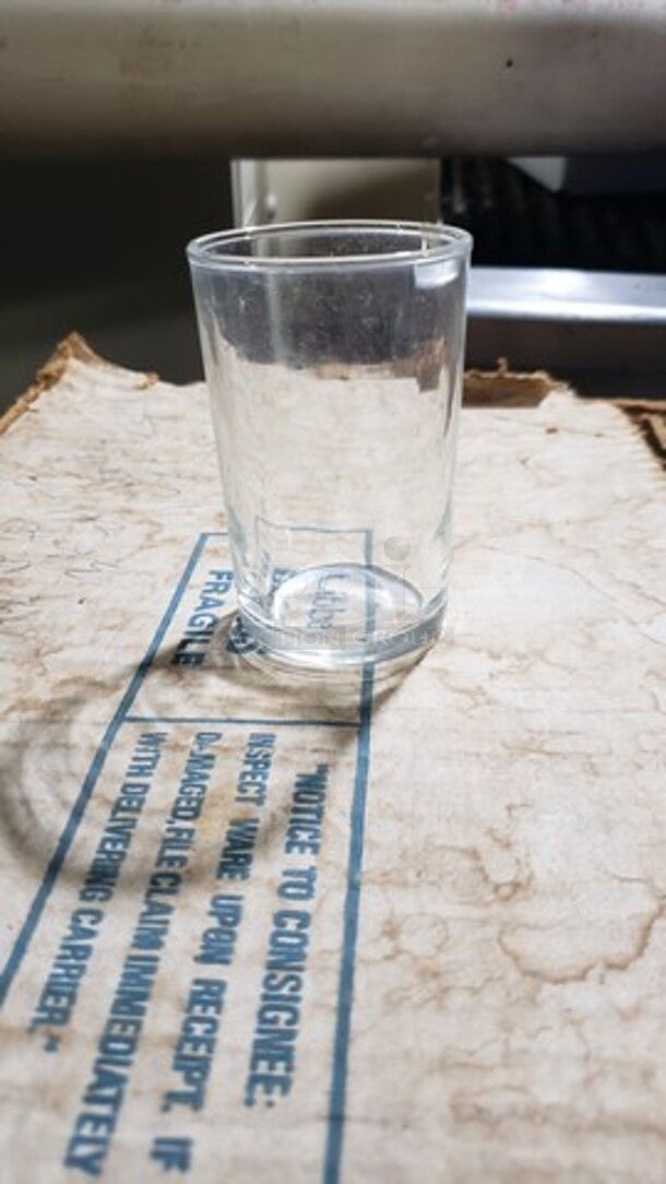 Lot of 36 Glasses - Image 1 of 1