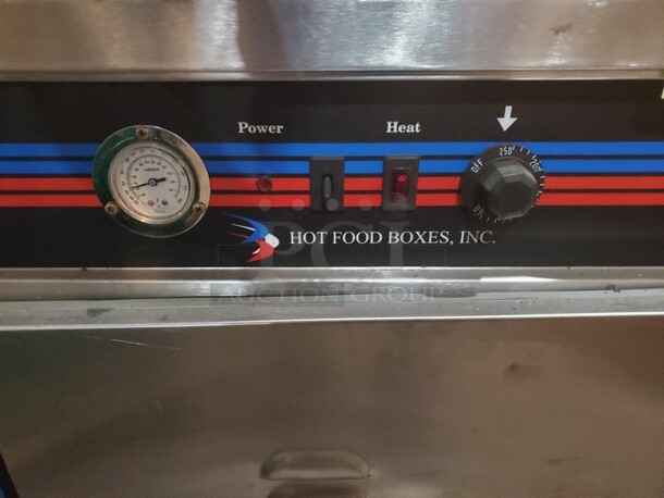 Hot Food Boxes INC R-/4A4C Warmer Cabinet - Portable 120V 26X33X34 Like New! - Image 4 of 7