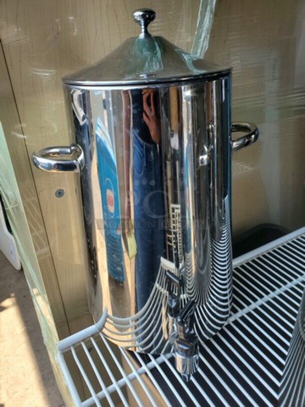 Stainless steel Beverage Dispenser - Image 1 of 3