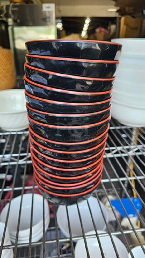 Lot of small Bowls - Image 1 of 2