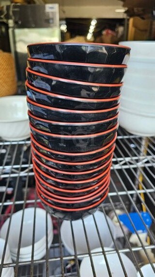 Lot of small Bowls