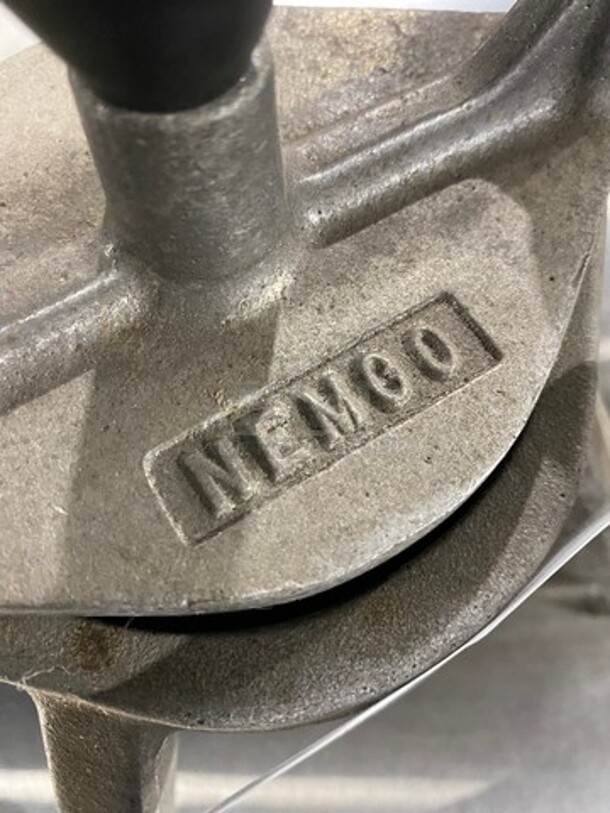 Nemco Commercial Countertop Manual Vegetable/Fruit Slicer/Cutter! All Stainless Steel! - Image 4 of 6