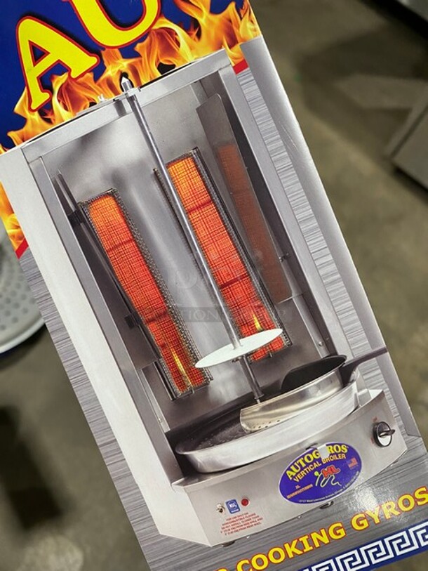 BRAND NEW! NEVER USED! Autogyros Commercial Countertop Electric Powered Vertical Broiler Gyro Machine! All Stainless Steel! Model: 4LE SN: 5530 208V 60HZ 1 Phase - Image 8 of 10