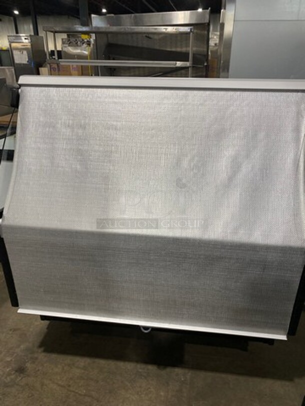 Artica Commercial Refrigerated Open Grab-N-Go Display Case Merchandiser! With Front Cover! - Image 6 of 7