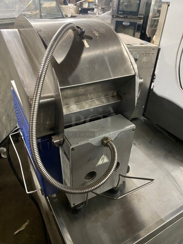 WOW! Electrolux Commercial Stainless Steel Countertop Panini Press Machine! 208V! Model: HSPPAN SN: 04004130!
 - Image 4 of 6