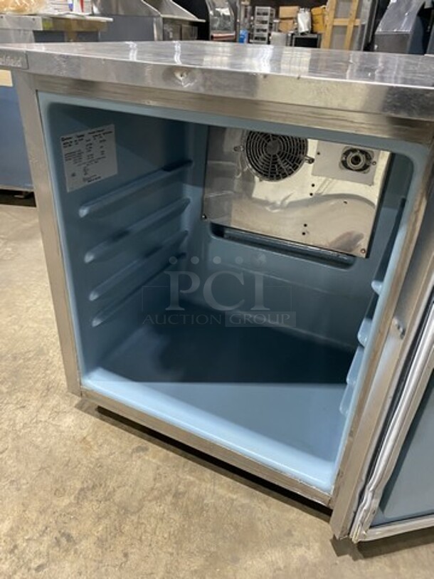 Delfield One Door Lowboy/Worktop Cooler! Model 406STAR2 Serial 1507152000945! 115V 1 Phase! On Casters!  - Image 5 of 8
