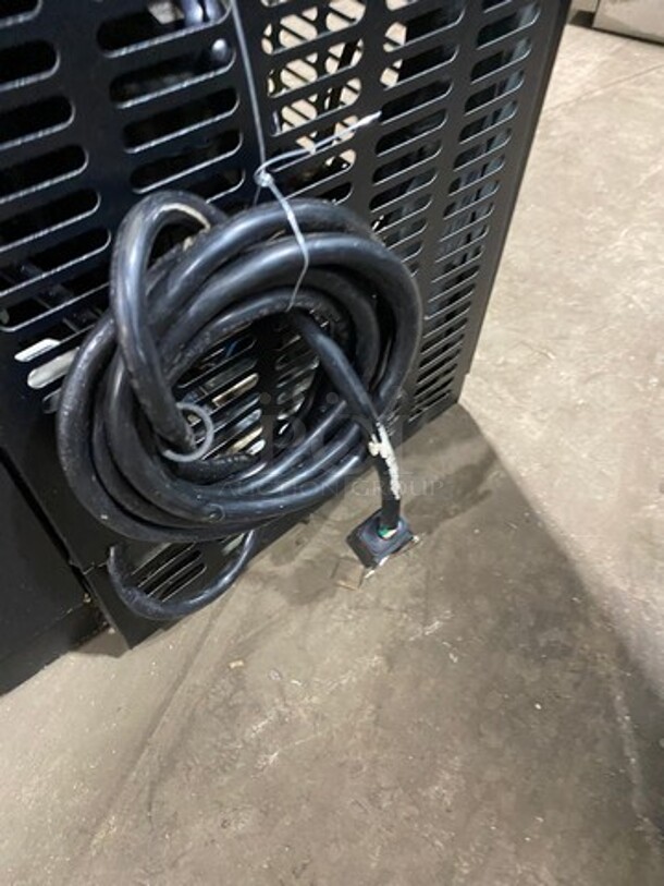 Everest Commercial 2 Door Bar Back Cooler! With View Through Doors! All Stainless Steel! Model: EBB48G SN: BBB48G17010013 115V 60HZ 1 Phase - Image 8 of 8