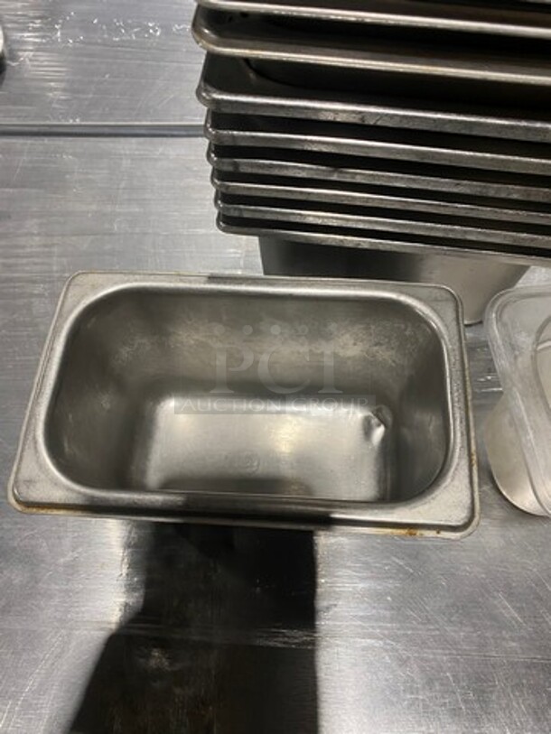 MISCELLANEOUS! Commercial Steam Table/ Prep Table Food Pans! Cambro Clear Poly Food Containers! 23x Your Bid! - Image 4 of 8