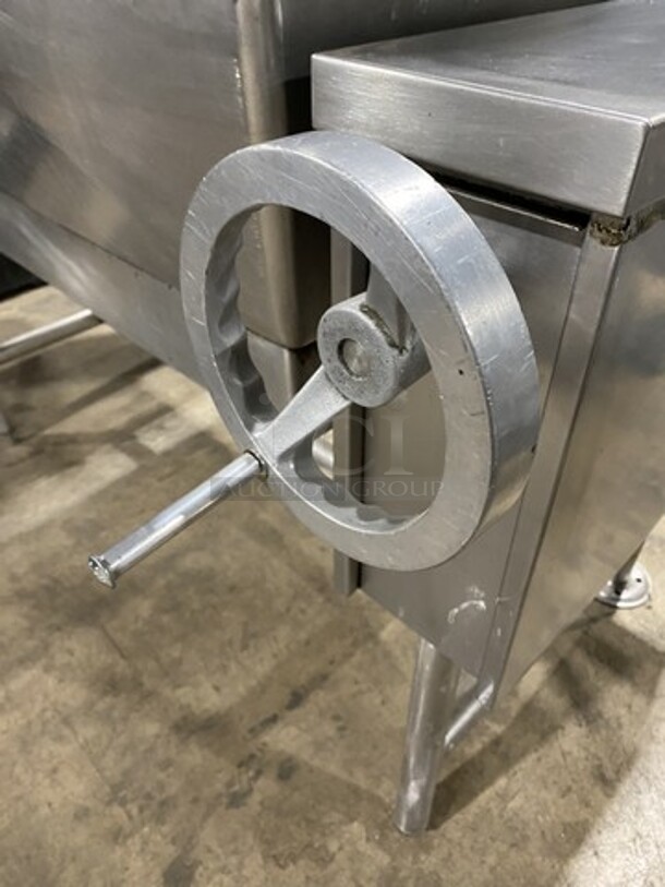 Vulcan Hart Commercial Electric Powered Tilt Skillet/Braising Pan! All Stainless Steel! On Legs! - Image 6 of 8