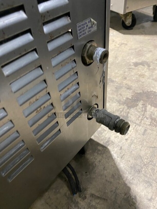 NICE! Carpigiani Commercial Floor Style Pasteurizer Machine! All Stainless Steel! Model PASTOMASTER60 Serial 470888! 220V 3Phase! On Casters! - Image 9 of 9