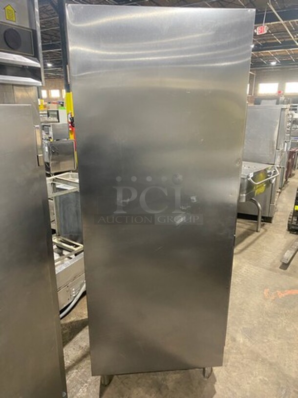 Traulsen Commercial Single Door Reach In Refrigerator! Solid Stainless Steel! On Legs! Model: RHT132WUTFHS SN: T91562C05 115V 60HZ 1 Phase - Image 3 of 9