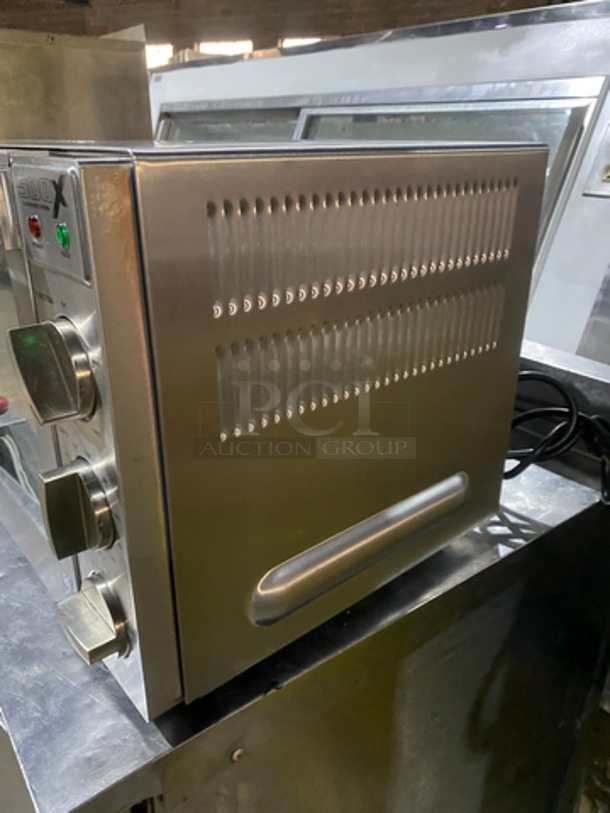 Waring Commercial Countertop Half Size Convection Oven! With Metal Oven Racks! With View Through Door! All Stainless Steel! Model: WCO500X SN: 150130 120V 60HZ - Image 3 of 8