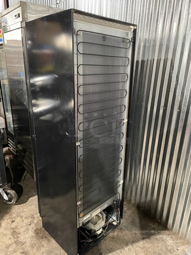 Vestfrost Commercial Wine Cooler! SN: 20040407600 115v  - Image 3 of 9