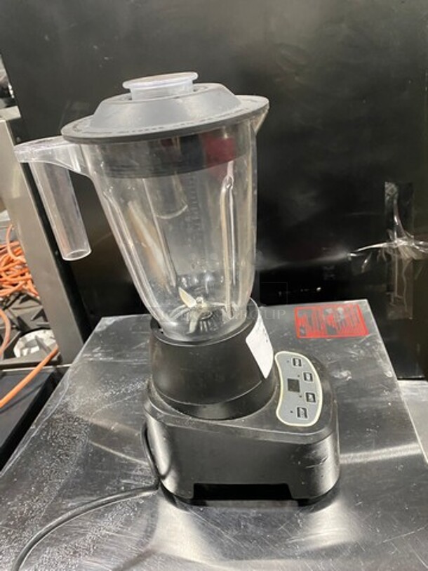 Chef Built Commercial Countertop Blender! With 44 OZ Pitcher! Model: CCB1000 120V - Image 3 of 8