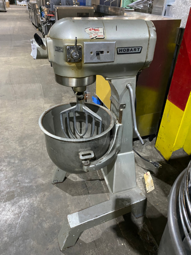 Hobart Commercial Heavy-Duty 20Qt Mixer! With Paddle Attachment And Mixing Bowl! Model: A200F SN: 11212406 115V 60HZ 1 Phase - Image 2 of 8
