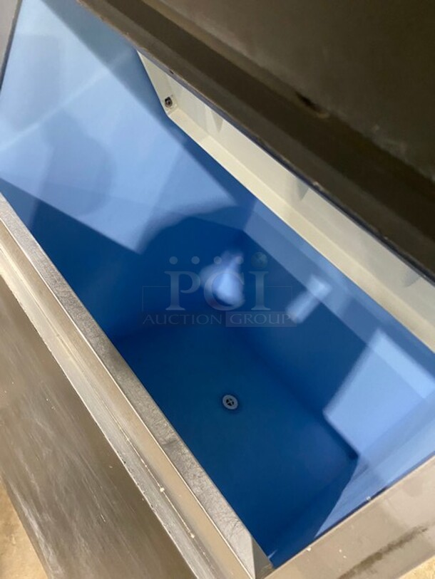 Kold Draft Commercial Ice Making Machine! On Commercial Ice Bin! All Stainless Steel! On Legs! Model: G1564AC 208/230V 1 Phase - Image 6 of 8