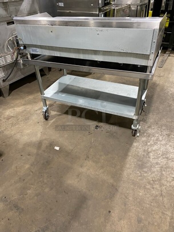 WOW! LATE MODEL! Entree Commercial Natural Gas Powered Flat Top Griddle! With Back And Side Splashes! On Equipment Stand! All Stainless Steel! On Casters! Model: GR48N SN: 21041176V - Image 4 of 9