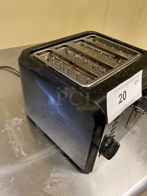 Cuisinart Countertop 4 Slot Toaster! - Image 3 of 7