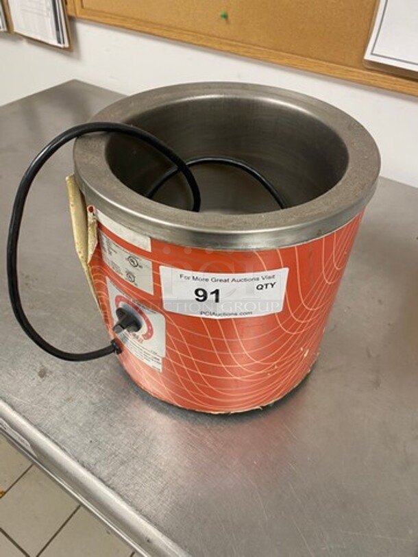 APW Wyott Commercial Countertop Soup Kettle/ Food Warmer! Stainless Steel Body! Model: RCW7 SN: 0707D04432 120V 60HZ 1 Phase