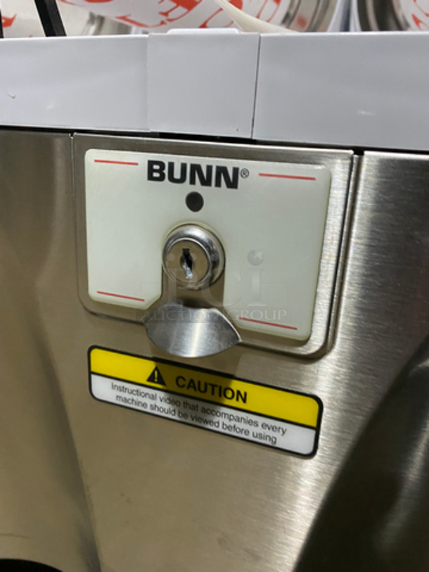 NEW! NEVER USED! Bunn Commercial Countertop Slush Machine Base! All Stainless Steel! On Small Legs! Model: CDS3 SN: CDS0037235 120V 60HZ 1 Phase - Image 7 of 10