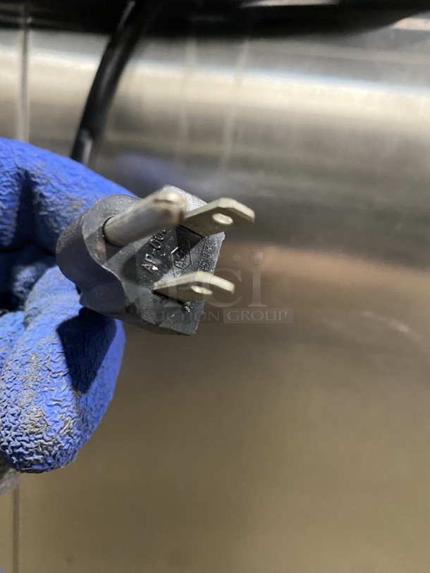  Cres Cor Commercial Hot-N-Hold Food Cabinet! All Stainless Steel! MODEL:H137SUA9C SN: FAI-J1179101-1514 120V! On Casters!  - Image 8 of 8