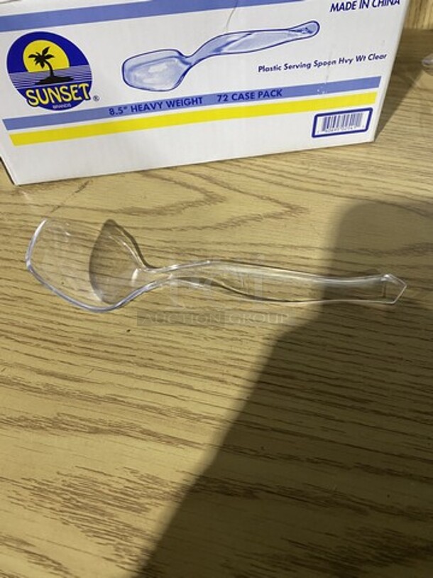 Clear White Platic Serving Spoon! - Image 4 of 6