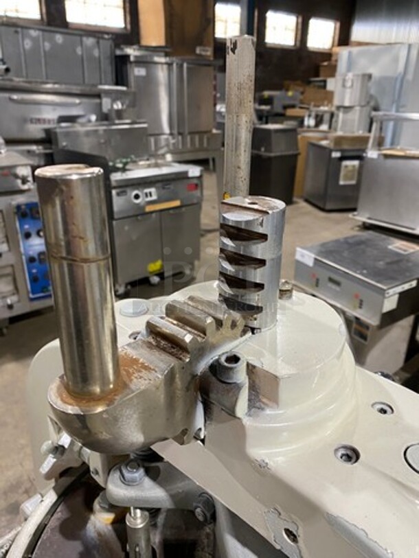 Jeremi Commercial Floor Style Heavy Duty Dough Divider! WORKING WHEN REMOVED! 220/380V - Image 7 of 10